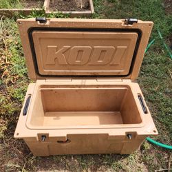 Kodi 38qt High Performance Cooler