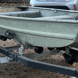12ft Boat With Running Mercury Engine 