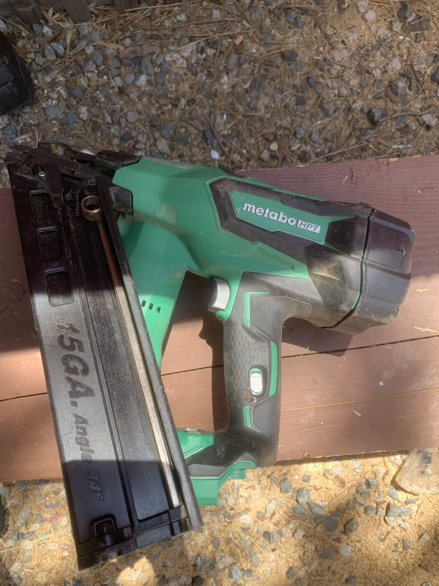 Metano Hpt 15g Cordless Finish Nailer