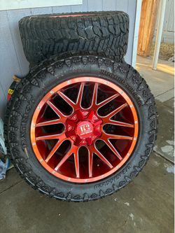 20” K2 Off road wheels & patriot rugged terrain tires