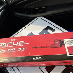 Milwaukee M12  Fuel Drill