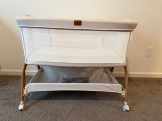 BabyBond Bassinet Bedside Crib, Stable and Secure Crib for Newborns, Beige