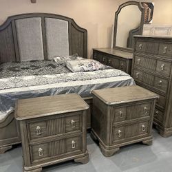 New King Bedroom Set