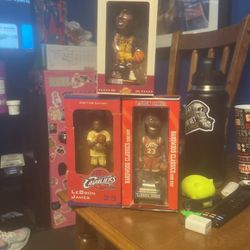 2 Lebron And One Kyrie Bobble heads