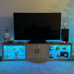 70 Inch Led TV Stand for 75 Inch TV Large Entertainment Center/media Center Gaming with Adjustable Glass Shelves