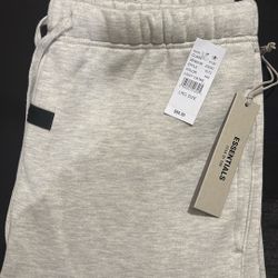 Men’s Large Essentials  Sweatpants 