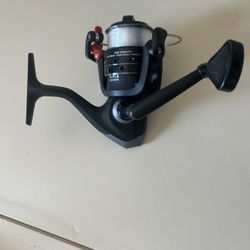 Ugly Stik Reel