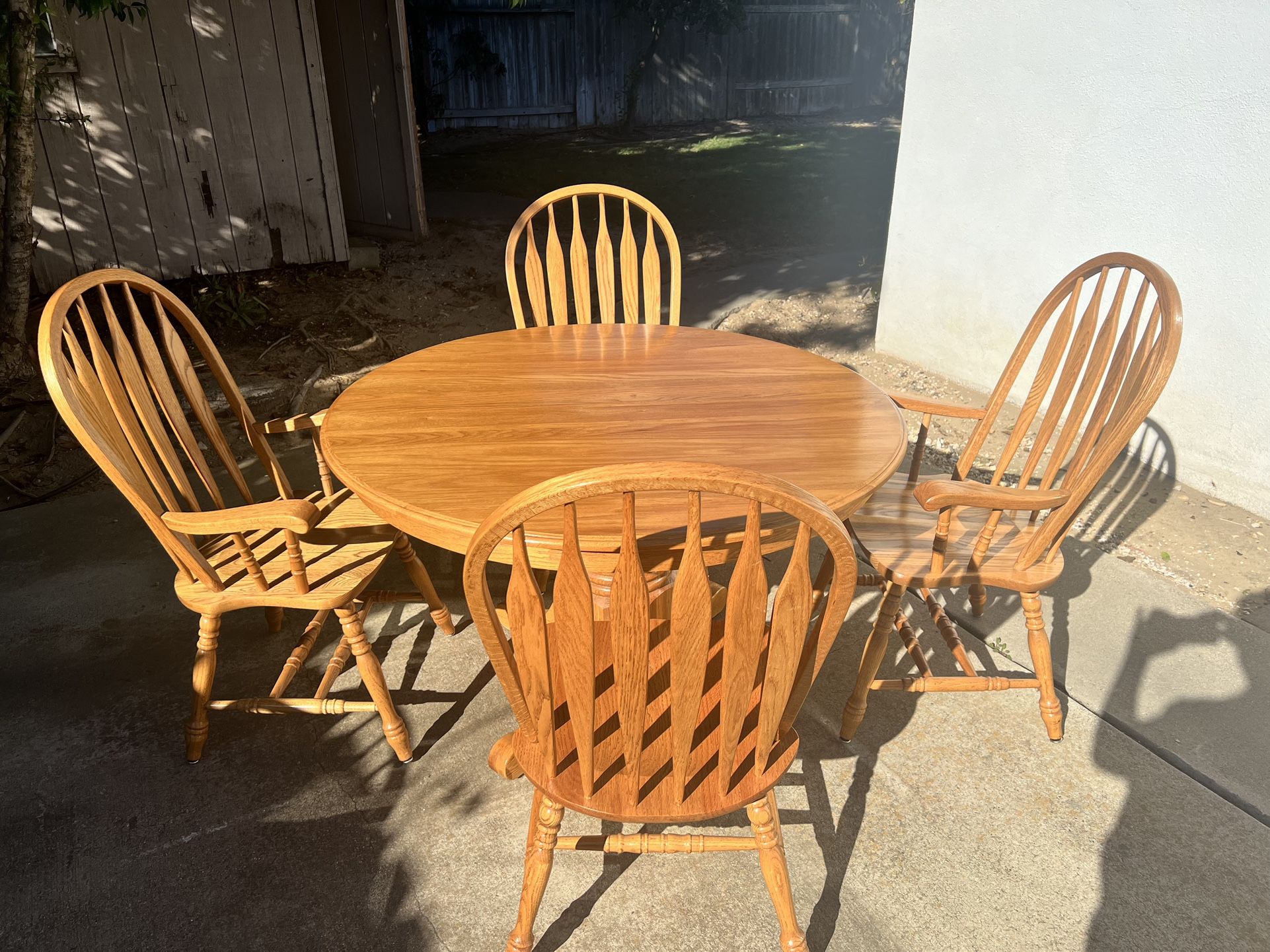 Dinning and Pub Table