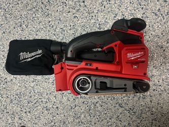 Milwaukee M18 FUEL 3"x18" Belt Sander