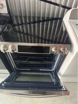 Sansung Electric stove.