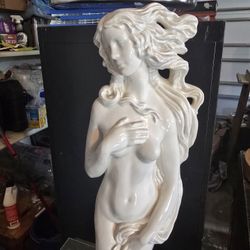 2' Ceramic Venus De Milo-Esque Seashell Statue Art Sculpture