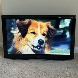 32” Flat Screen TV