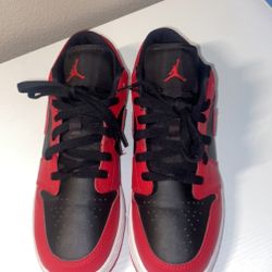 Jordon 1s Retro Low Black Gym Red 