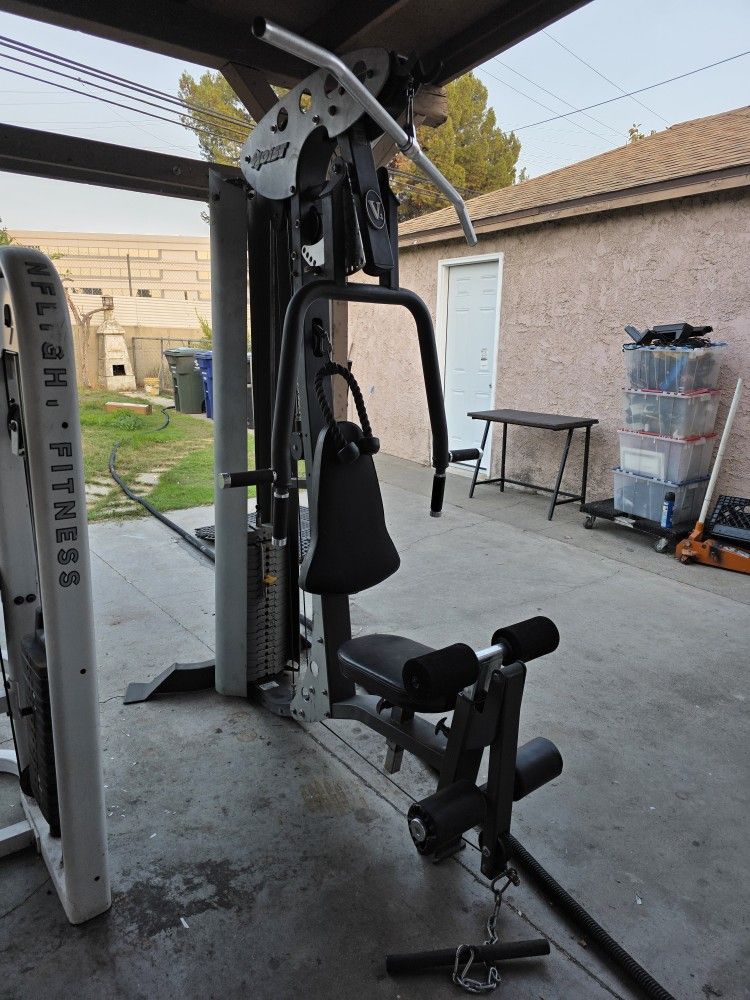 HOIST 200 Pounds  Exercise Fitness Workout Home Gym Weight Machine 