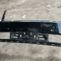 2015-2020 CHEVROLET TAHOE/SUBURBAN FRONT BUMPER COVER O