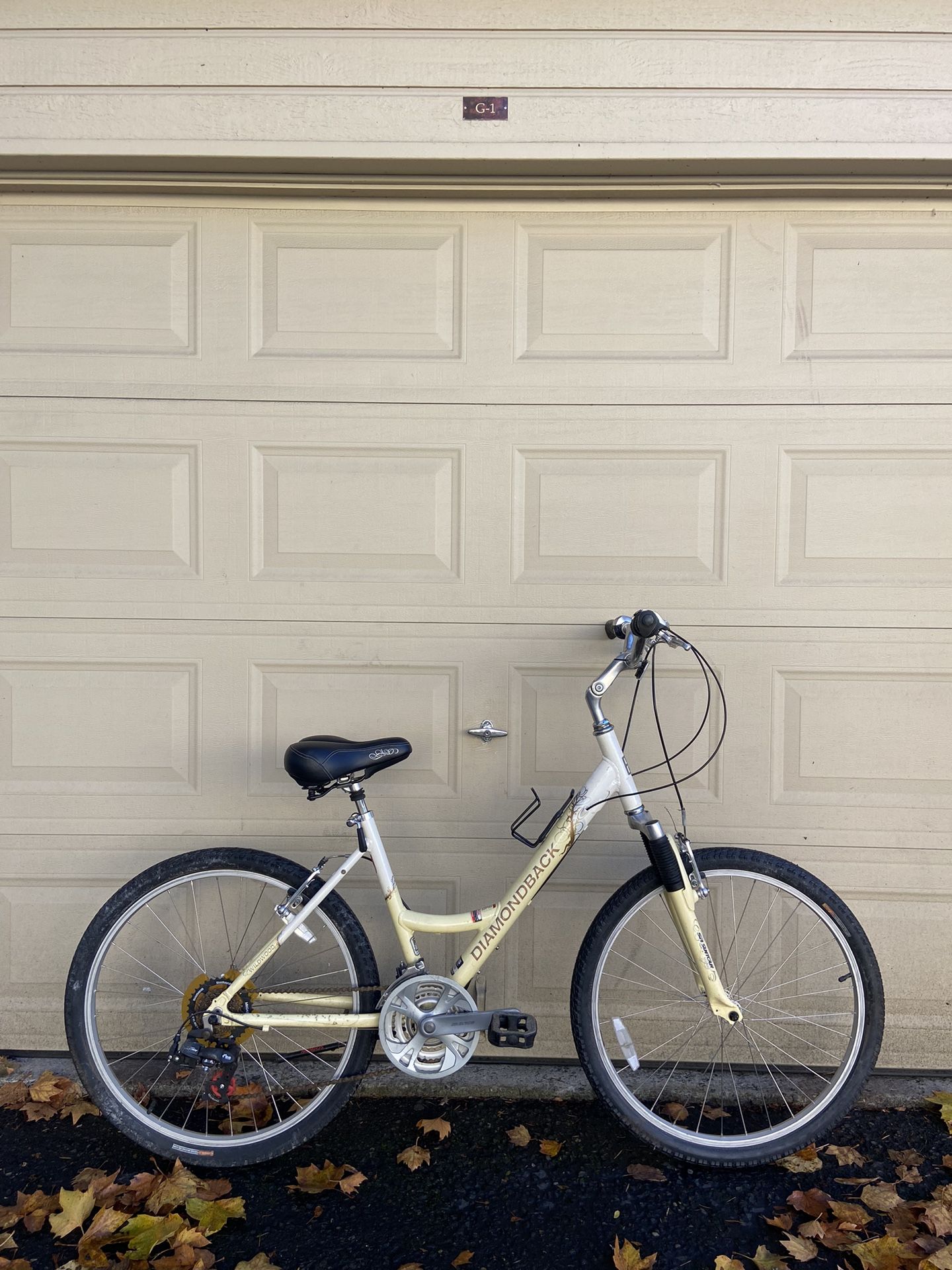 Diamondback Wildwood Bike – 26” Wheels, 21-Speed Bicycle Aluminium