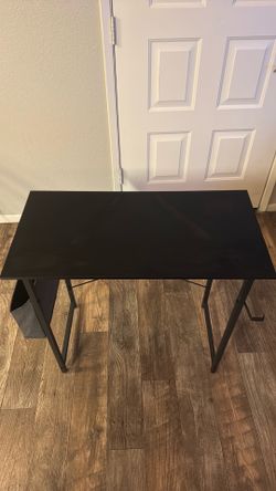 32 inch Computer desk