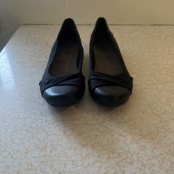 Black Memory Foam Flat Shoes Size 7.5