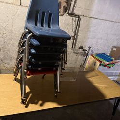 Table with 6 Chairs – Used