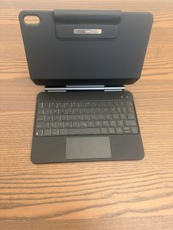 ESR iPad 11 Case Keyboard