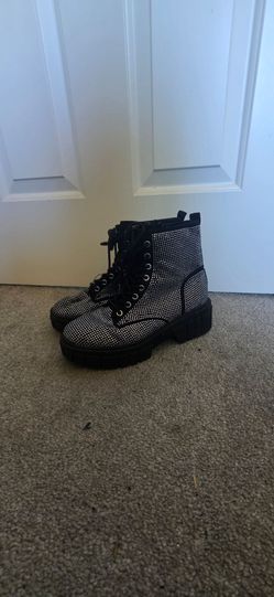 Steven Madden sparkly boots size 9