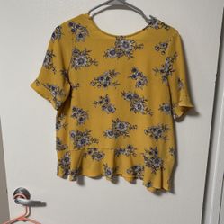 The Outfit Floral Top- Large
