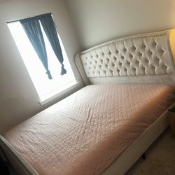 King Size Upholstered Bed Frame – Tufted Headboard 