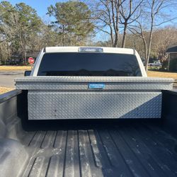 Full Size Truck Tool Box 