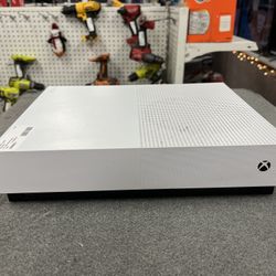 Xbox One S (843439-2)