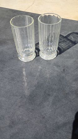 Set of 2 Clear Ribbed Glass Tumblers