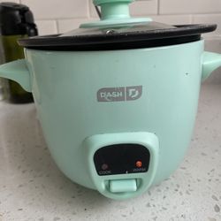 Dash Mini Rice Cooker With Keep Warm Function