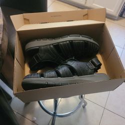 CLARKS BLACK LEATHER SHO SANDLES **BRAND NEW*** SIZE 9 MENS