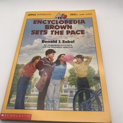 Encyclopedia Brown Sets the Pace (Encyclopedia Brown) - Paperback