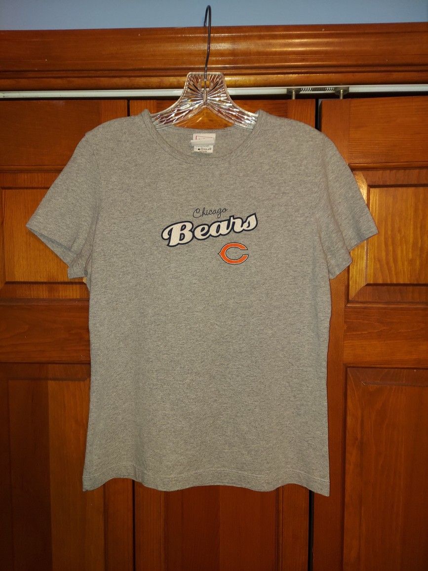 WOMENS MEDIUM NFL FOR HER CHICAGO BEARS SHIRT