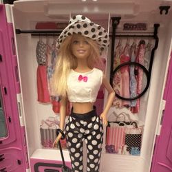 Barbie Doll  Matching Accessories 