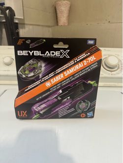 Beyblade X Victory Grip Launcher Set