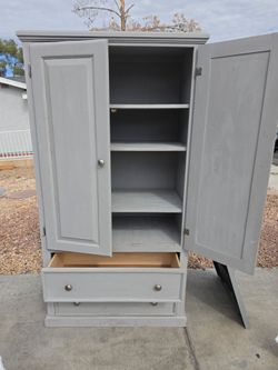 Armoire