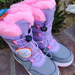 New Girls Snow Boots Sizes ..10 12 13.