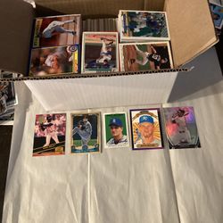Collectible  BASEBALL CARDS 