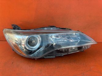 2015 2016 2017 TOYOTA CAMRY RIGHT PASSENGER SIDE HALOGEN HEADLIGHT OEM