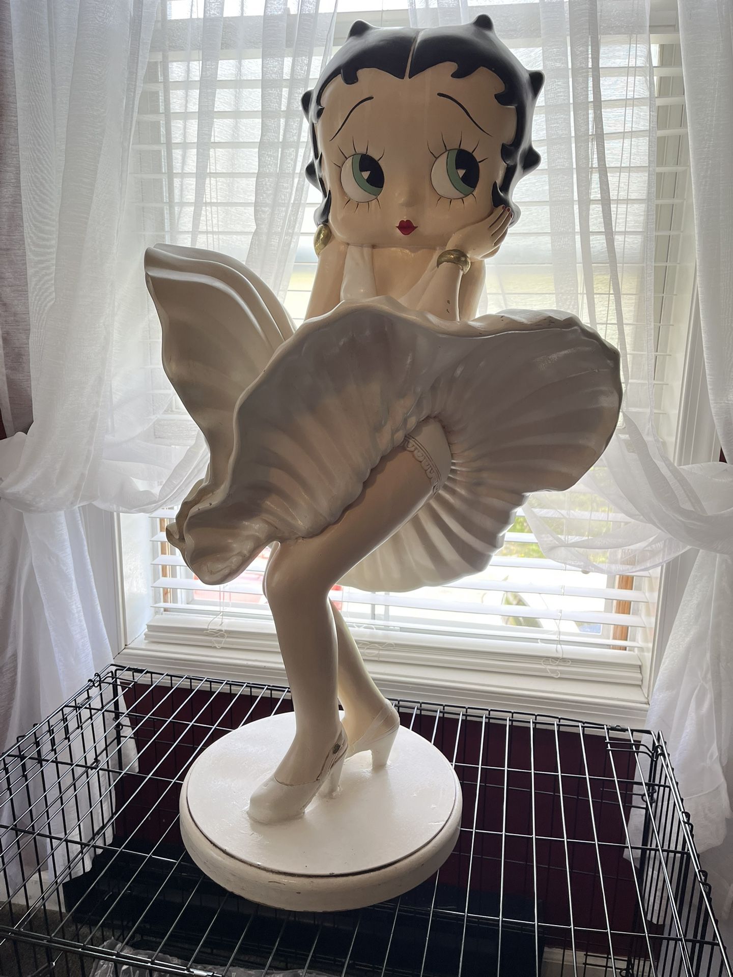 Betty boo floor statue, 3 feet tall