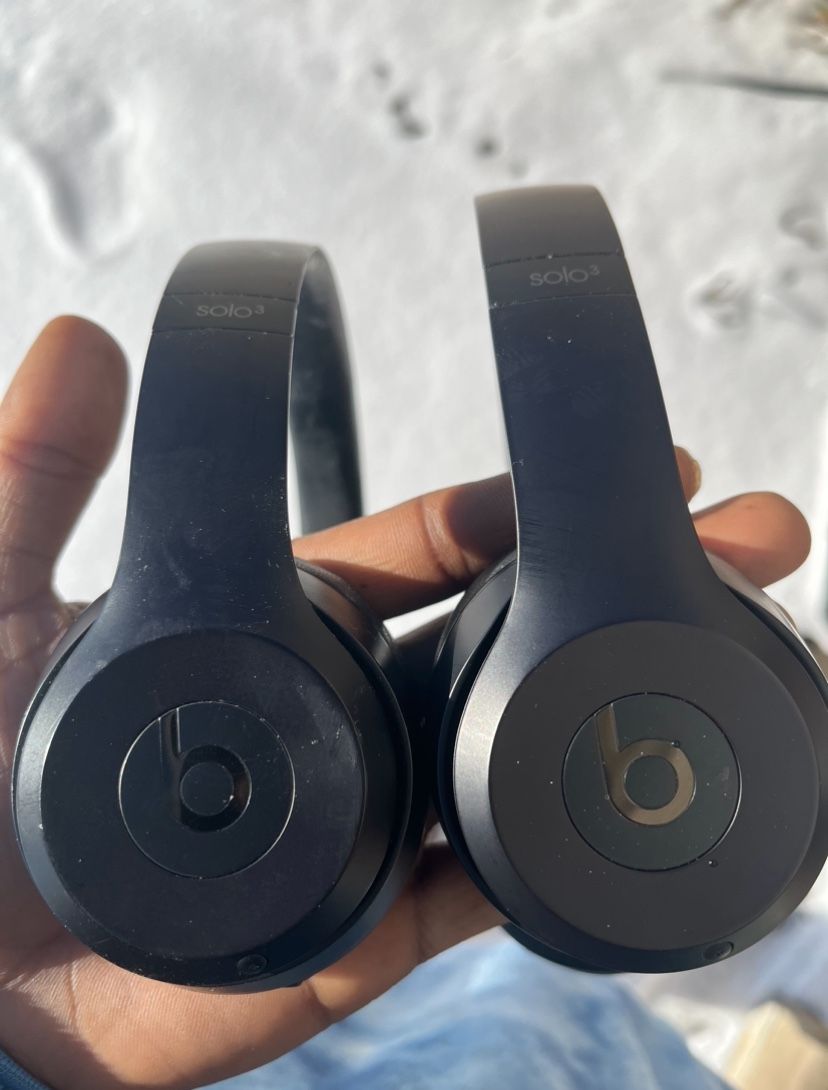 2 Pairs Of Dr. Dre Beats Headphones