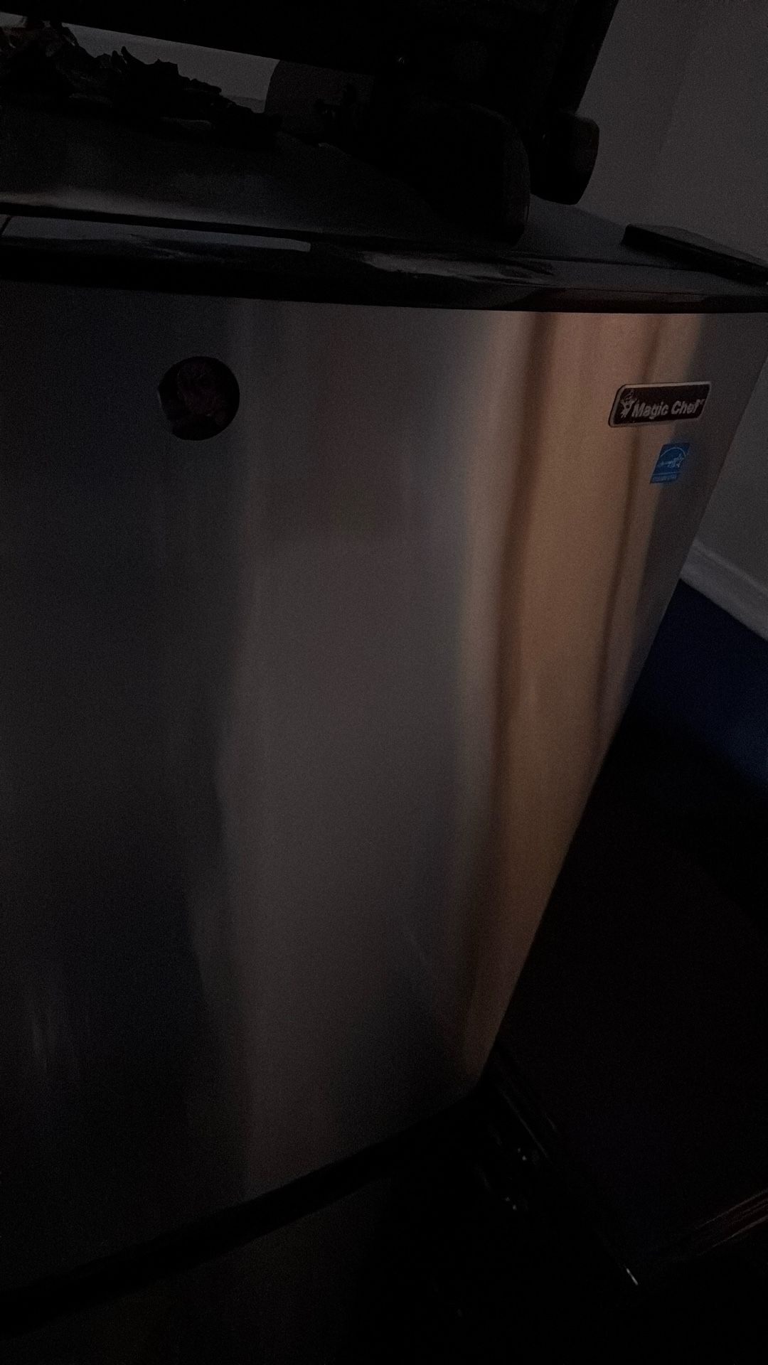 Magic Chef  refrigerator