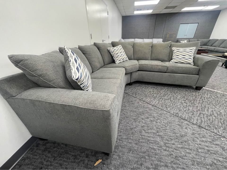 want something comfortable? OVERSIZED Grey Comfy LUXURY Sectionals $825