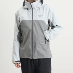 Arc’teryx Beta AR Jacket Men’s Large Color Solitude Void 