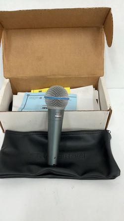 Sure, microphone beta. 58A microphone with case box and cord.