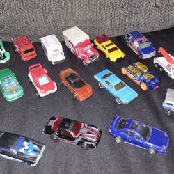 17 Toy Cars Lot
