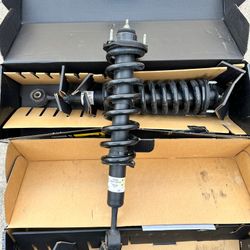 2018 Toyota 4 Runner OEM  coilover strut assembly