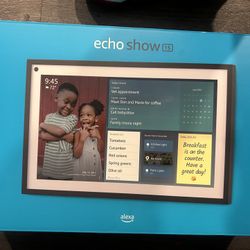 Xbox 1 With 2 Controllers An 3 Games . And Echo Alexa iPad 