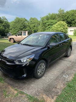 2018 Kia Rio $12,600/11,400 miles